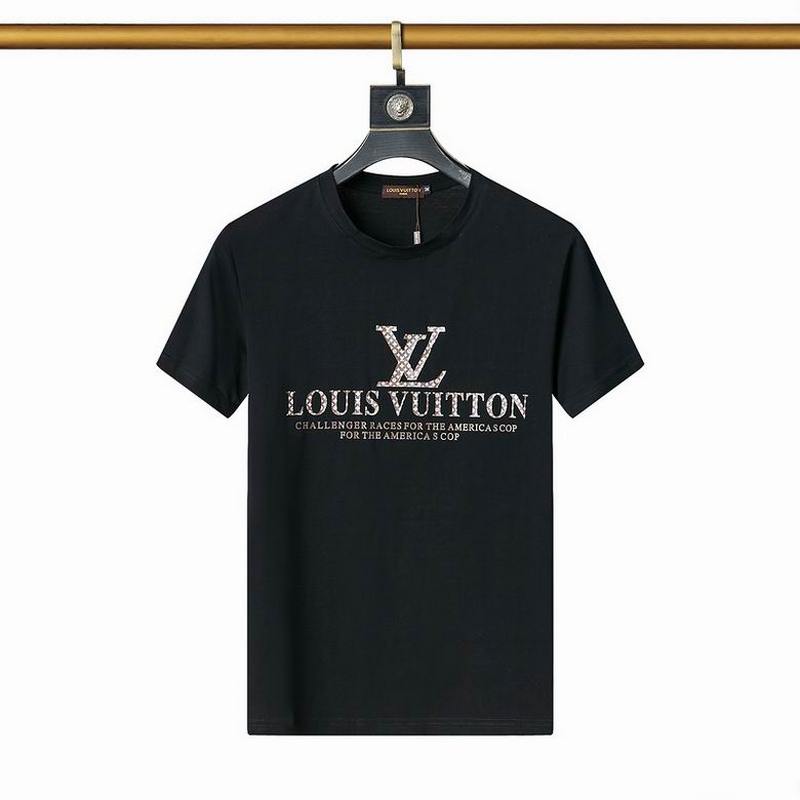 Louis Vuitton Men's T-shirts 1879